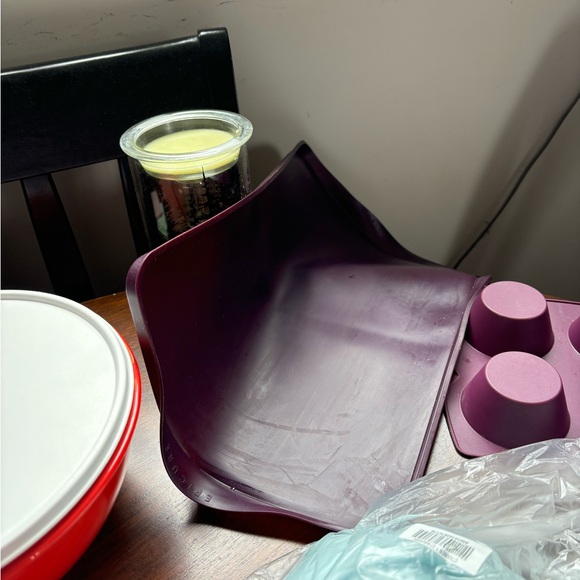 Various pieces of Tupperware - Picture 11 of 15